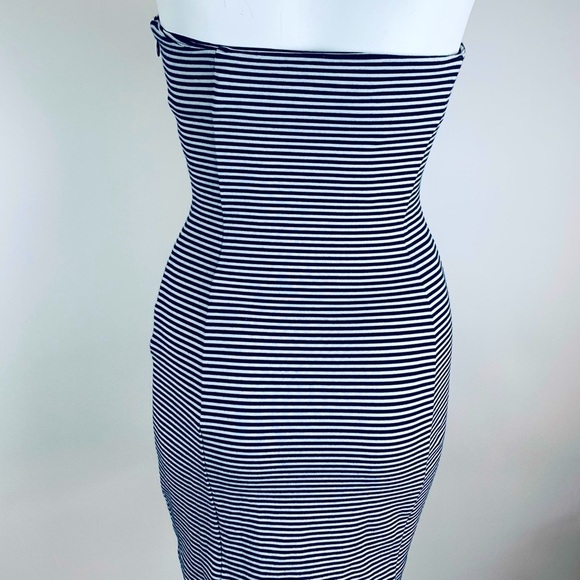 Club Monaco Strapless Striped Navy/White Mini Dress- size 2 - Picture 4 of 8